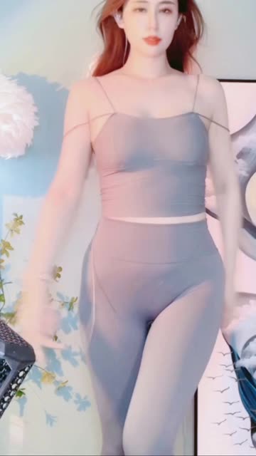 CC胡椒私下舞蹈微博动态,热门内容全收录