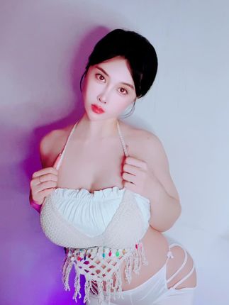 网易CC白妖妖私人订制舞蹈解析,她的舞蹈为何如此迷人?