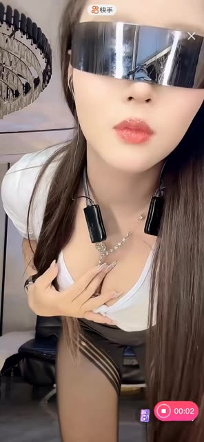 檬酱BIU舞蹈的时尚元素,如何将潮流融入舞蹈?