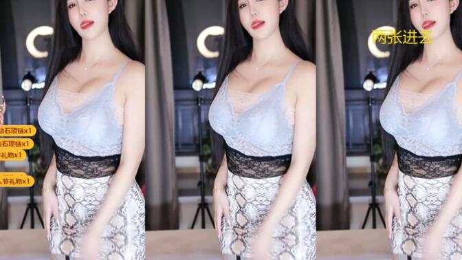 网易CC星也反差婊舞蹈，她的舞蹈如何颠覆传统认知？