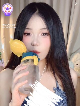 Bigo垚曦宁依纯照片分享,她们的私照和高清自拍大放送