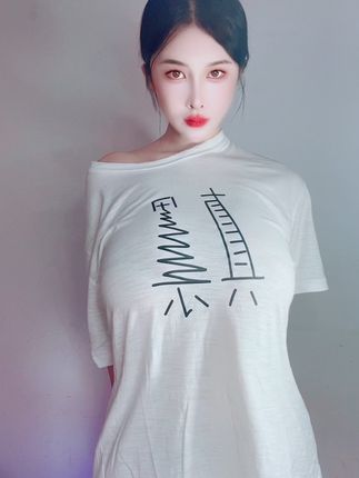 CC白妖妖的私人定制舞蹈,至尊版视频为何如此火爆?