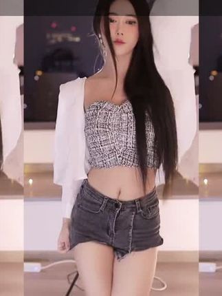 CC丸子超凶跳舞视频解读，热舞为什么能引发如此热议？