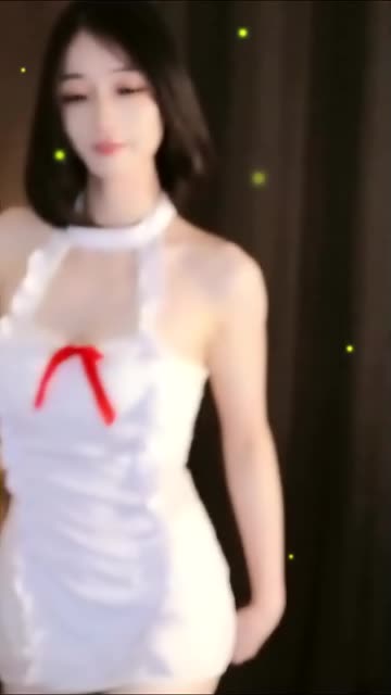 虎牙刘钞钞高级定制舞蹈，专属演出全解析