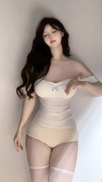 CC小吴同学微博上的隐藏信息,粉丝如何挖掘独家动态?