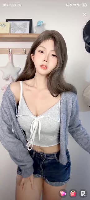 CC耶耶至尊版喊主人酸奶,粉丝讨论的热舞细节