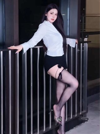 CC小微微直播中的最佳舞蹈瞬间,精选她直播中的精彩片段