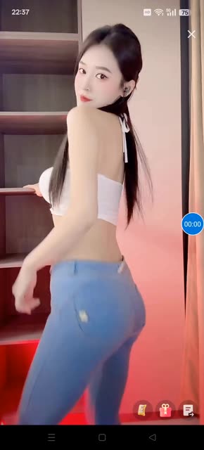 苏烟老师CC主播动态分享，粉丝如何获取最新视频？