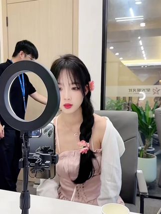 Bigolive@垚曦直播整活集锦,她如何在直播中玩转整活?