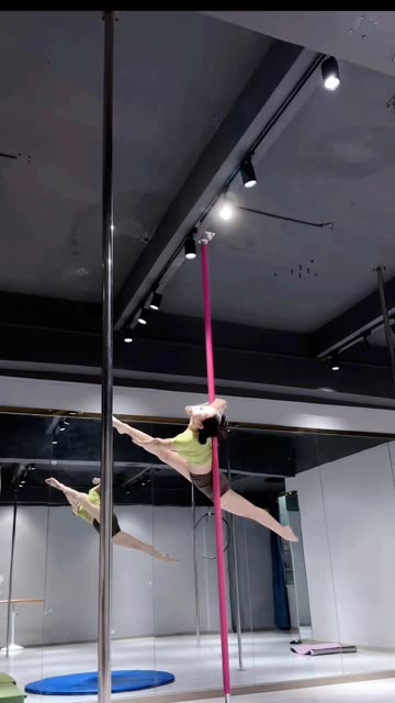 CT少女个人简介一位传奇的舞者，CT少女资料全揭秘