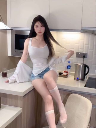 果果超硅塞呀跳舞视频，她的舞蹈为何引发粉丝热议？