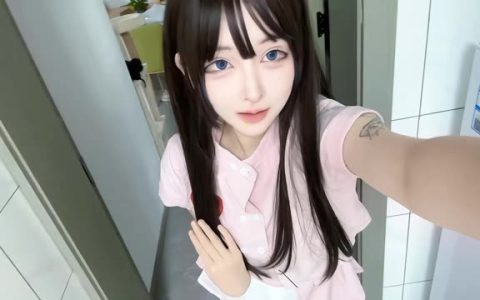 cC星也定制微博视频合集，如何关注她的最新动态？