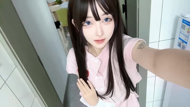 cC星也定制微博视频合集,如何关注她的最新动态?