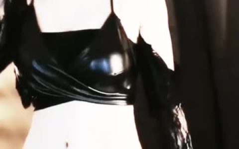 虎牙刘钞钞小号资源合集，她隐藏的精彩内容