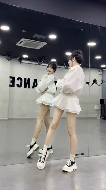 网易CC椰羊妹妹神礼凌华定制舞蹈无水印版，高清资源