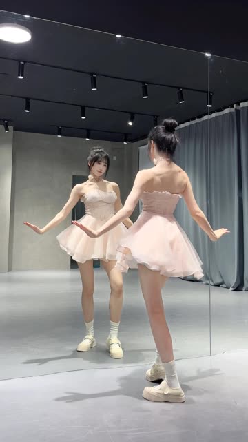 椰羊妹妹的个人资料与舞蹈合集,女主播的职业发展之路