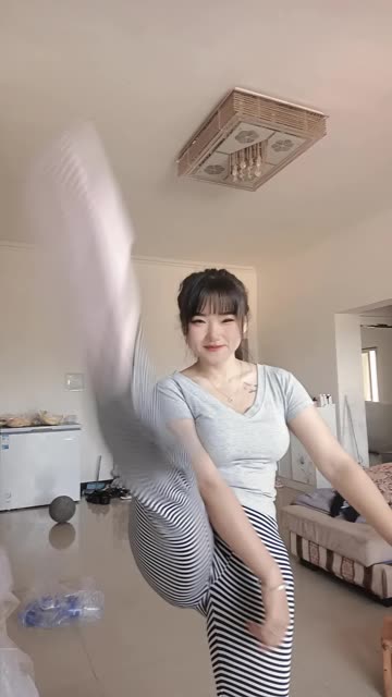 CC小微微至尊版舞蹈全新体验,探索她的至尊版舞蹈体验新高度