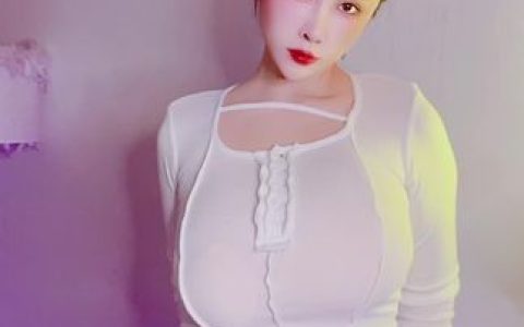 白妖妖微博视频合集，她的定制舞蹈视频为何被热议？