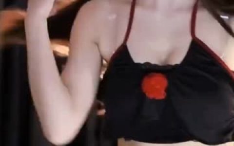 网易CC主播小燃燃热舞合集，定制视频的独特魅力