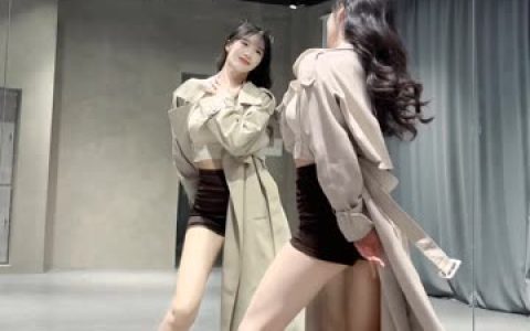 网易CC椰羊妹妹土豪千元舞蹈表演，体验定制舞蹈的独特魅力