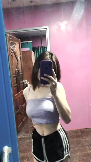 网易CC妃儿baby直播动态,最新热舞合集分享