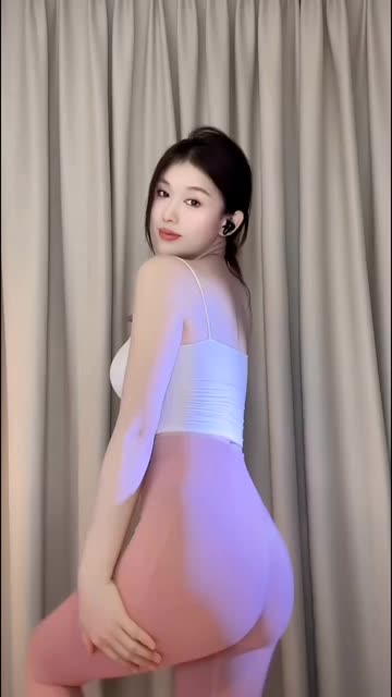 网易CC小燃燃微博最新动态，她的舞蹈如何捕获粉丝心？