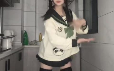 网易CC星也反差婊舞蹈，她的舞蹈如何颠覆传统认知？