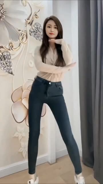 CC胡椒大幅度舞蹈微博精选,粉丝热议的精彩演出