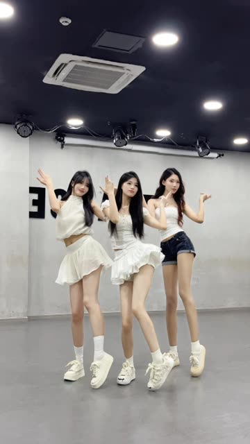 椰羊妹妹的个人资料与舞蹈合集,女主播的职业发展之路