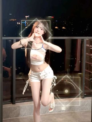 网易CC灰灰娜热舞精选，激情四射的表演