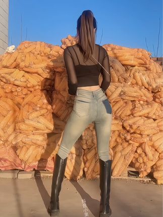 CC主播小果粉丝群定制热舞合集，付费内容揭秘