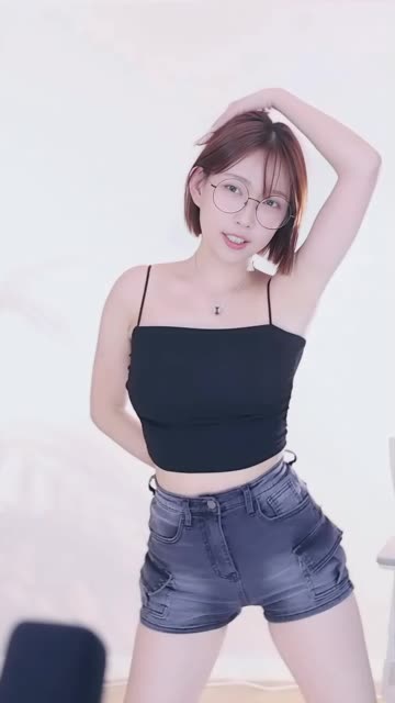 网易cc主播可可可宝儿付费舞蹈,定制资源如何抢先观看?