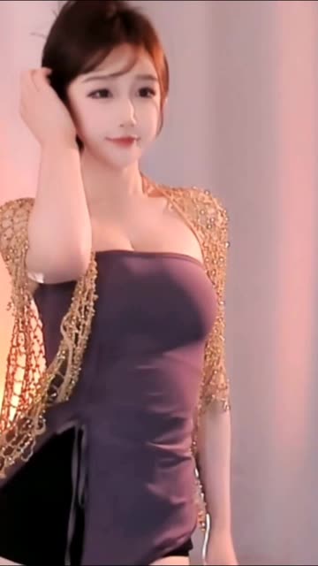 CC蜡笔小丸子直播全解析，她在哪个平台开直播？