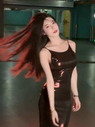 CC小微微的直播互动技巧，她如何与粉丝建立紧密联系