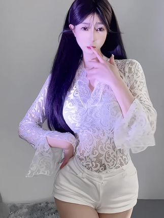 网易CC奶尤与西瓜对比,听说她比西瓜还大是真的吗?