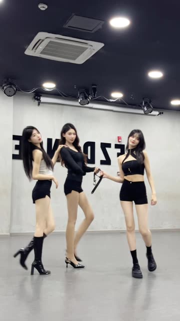 椰羊妹妹的个人资料与舞蹈合集,女主播的职业发展之路