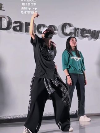 网易CC主播奈小喵高级订制热舞资源,高端表演在线抢先看