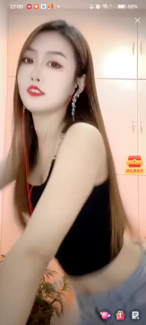 CC雪梨个人定制作品揭秘,如何欣赏她的定制舞蹈视频?