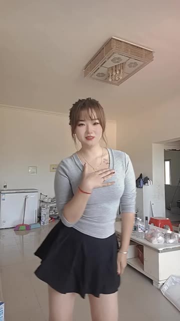 网易CC小微微最新舞蹈合集，看她如何不断更新精彩舞蹈视频