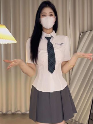 蓝云小园与乔乔的合作细节，两位人气主播的完美搭配