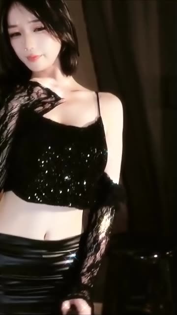 虎牙刘钞钞小号资源合集，她隐藏的精彩内容