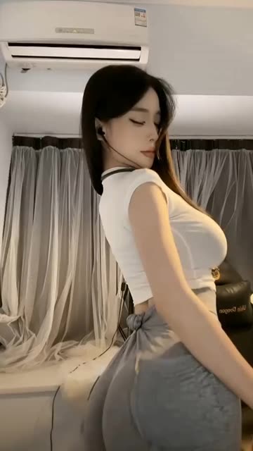 网易CC兰学姐超微博黑料内容解析,舞蹈与争议的双重视角