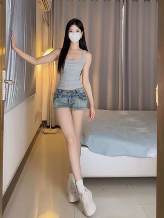 蓝云小园与乔乔的合作细节，两位人气主播的完美搭配