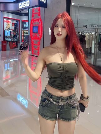 网易CC小野马土豪千元定制舞蹈,高端服务是否值得尝试?