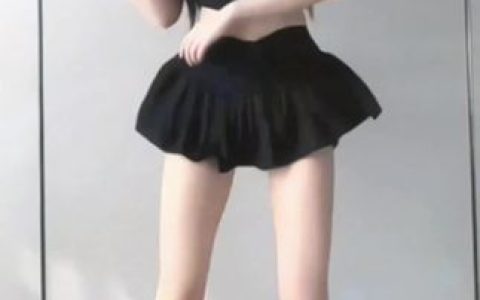 cc甜瓜瓜的热舞视频，从微博到私密定制，她的舞蹈为何如此火？