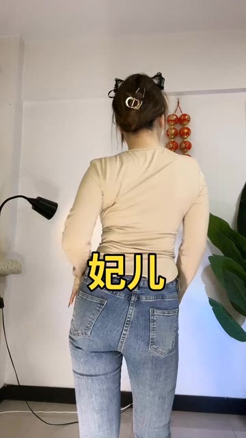 网易妃儿baby至尊版直播内容，她的独特舞蹈作品有哪些亮点？