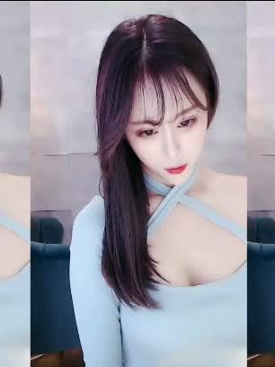 CC丸子超凶的微博热舞视频,解锁她的私人舞蹈秀