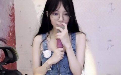 清月已经不困了视频最新视频片段，清月新视频内容全回顾