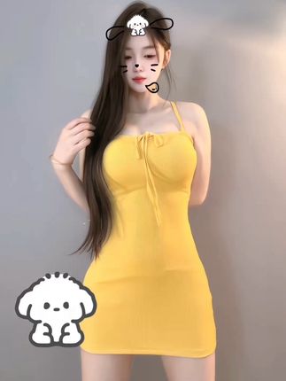 斗鱼何菱舞蹈群劲爆舞蹈，观看她群内最火的劲爆舞蹈表演