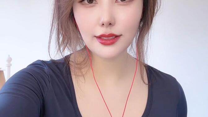 抖音安妮朵朵舞蹈震撼上线，查看她的最新热舞视频